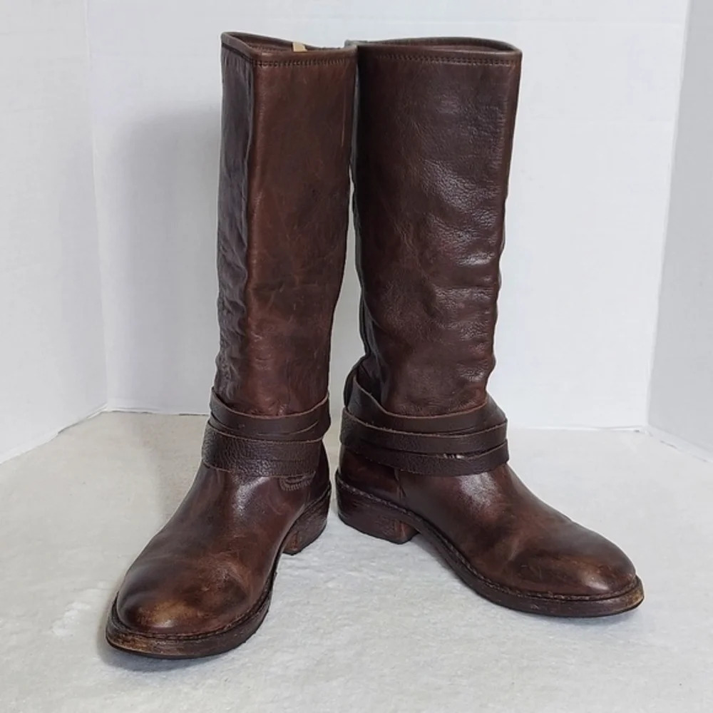 Vintage Shoe Company Distressed Brown Leather Boots Wrap Around Buckle Straps - Picture 5 of 12